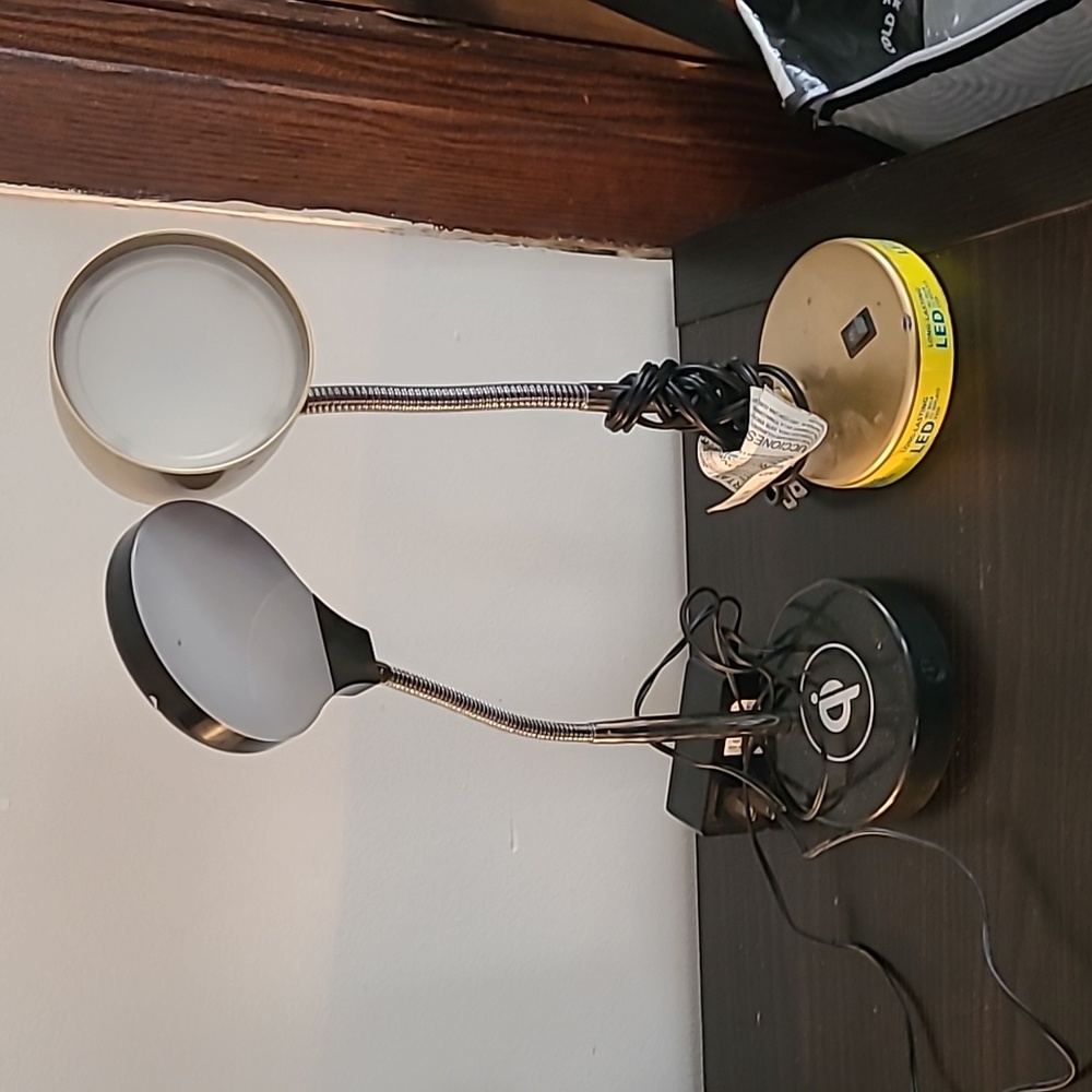 LED desk lamps